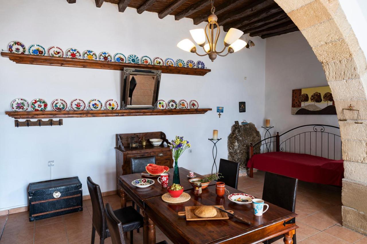 1900's Traditional House In Asklipio Asklipiion